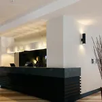 Nh特里斯特酒店 4*