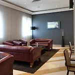 Nh特里斯特酒店