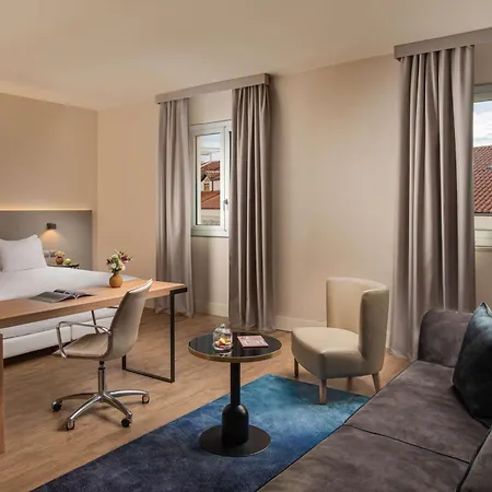 Hotel Nh Triest