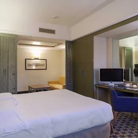 Hotel Nh Triest